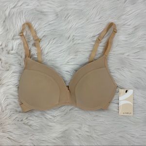 NWT Lively 32D Nude No-wire bra
